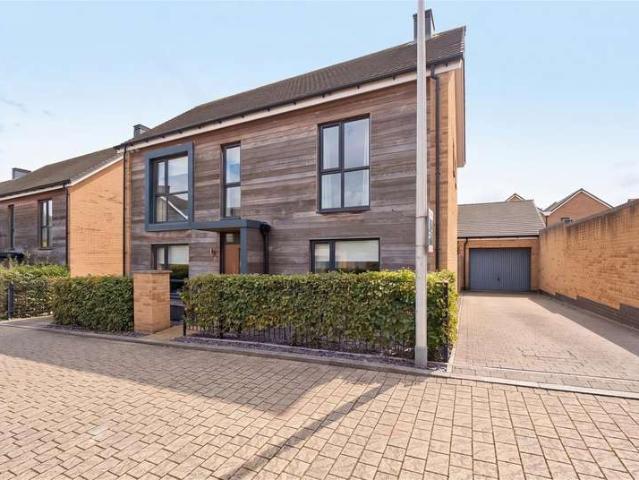 Farm for sale in Locking Parklands, Locking
