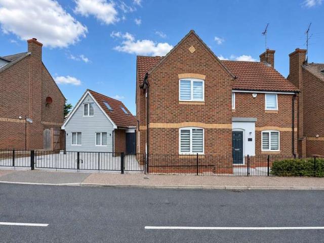 Farm for sale in Chelmsford, Essex