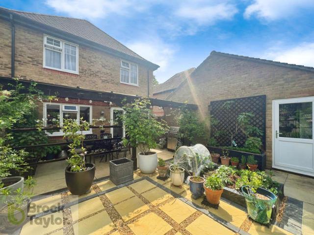 Farm for sale in Wivelsfield Green, Iford