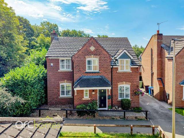 Farm for sale in Howe Bridge, Wigan
