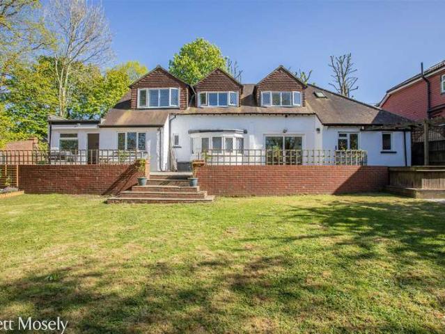 Farm for sale in London Borough of Bromley, Greater London