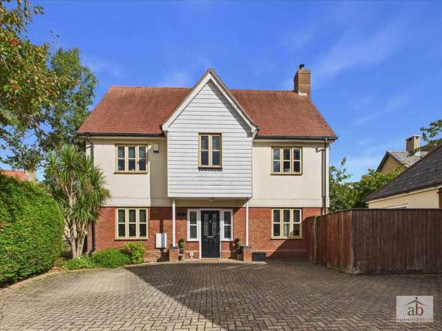 Farm for sale in Ravenswood, Ipswich