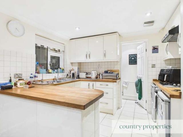 Farm for sale in Panshanger, Fretherne