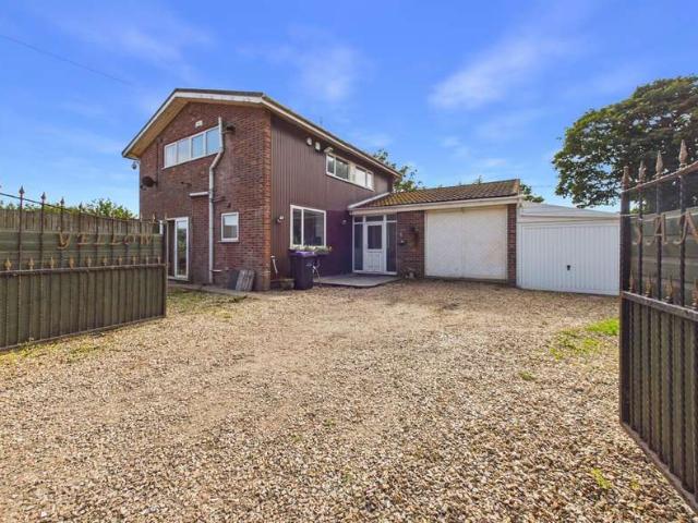 Farm for sale in Anderby, Belleau
