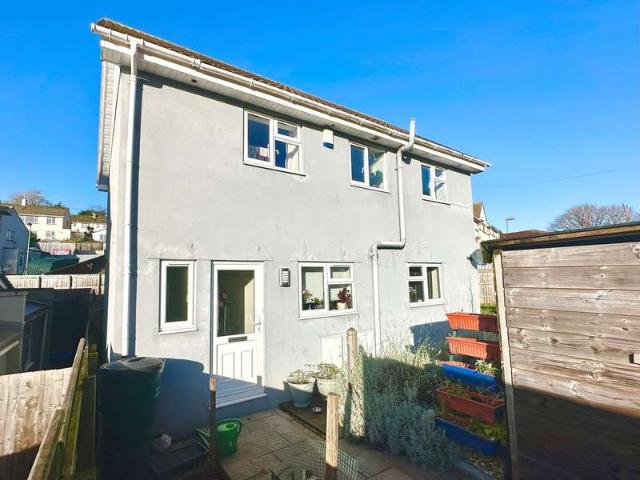 Farm for sale in Foxhole, Livermead