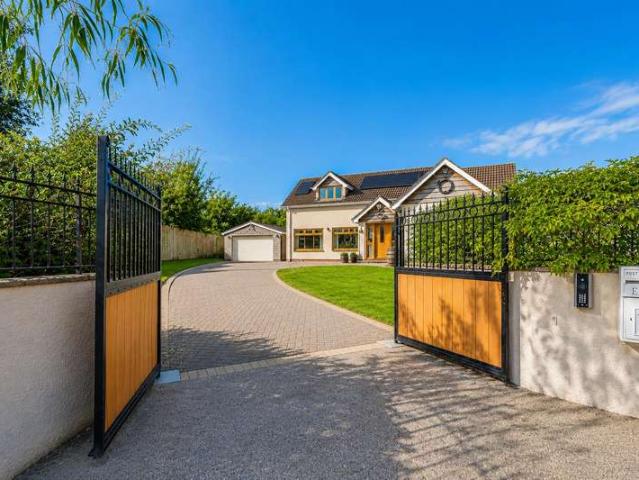Farm for sale in St Georges-super-Ely, Drope