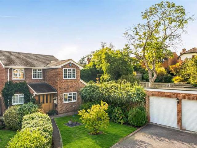 Farm for sale in Temple Park, Binfield
