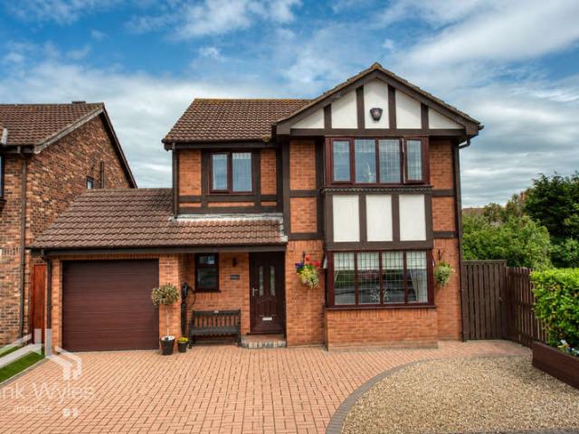 Farm for sale in Great Marton Moss, Blackpool