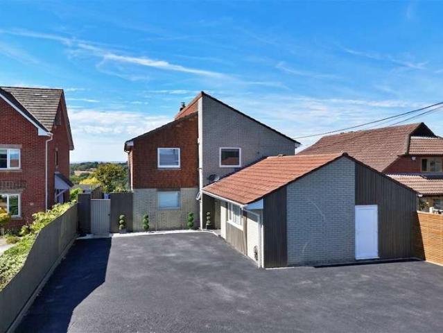 Farm for sale in Corfe Mullen