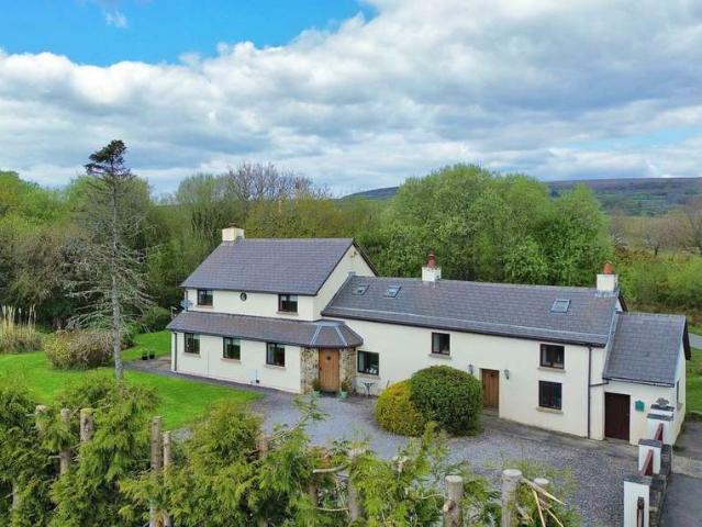 Farm for sale in Coychurch Higher, Pencoed