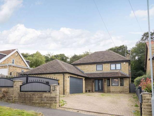 Farm for sale in Whitkirk, Colton