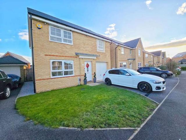 Farm for sale in Royston, South Yorkshire