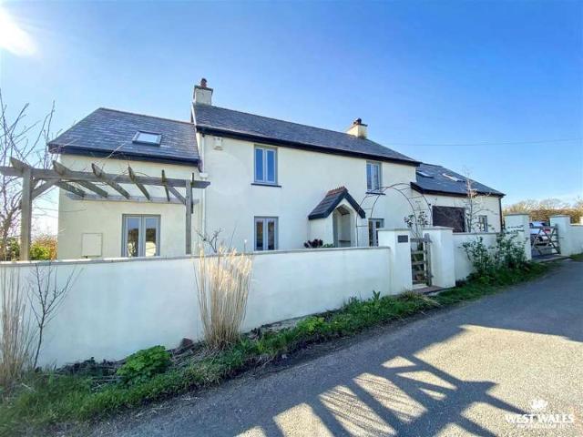 Farm for sale in Saundersfoot, Wales