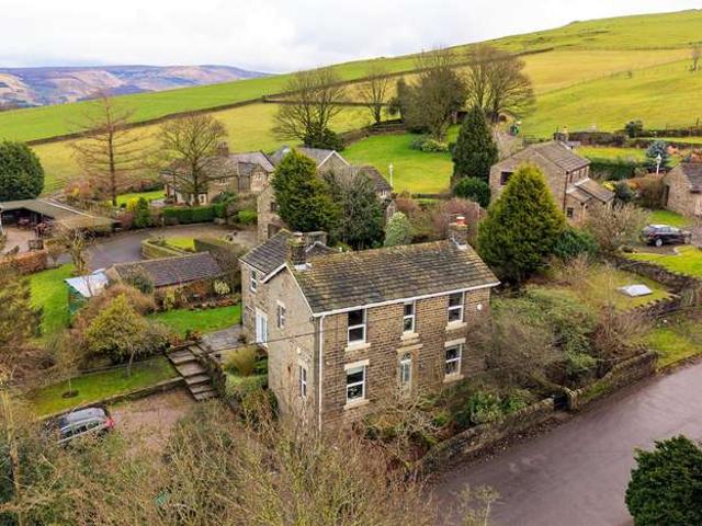 Farm for sale in Charlesworth