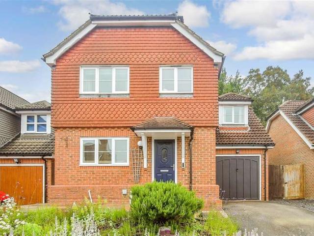 Farm for sale in Perryfields, West Sussex