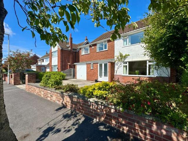 Farm for sale in Liverpool, Little Altcar