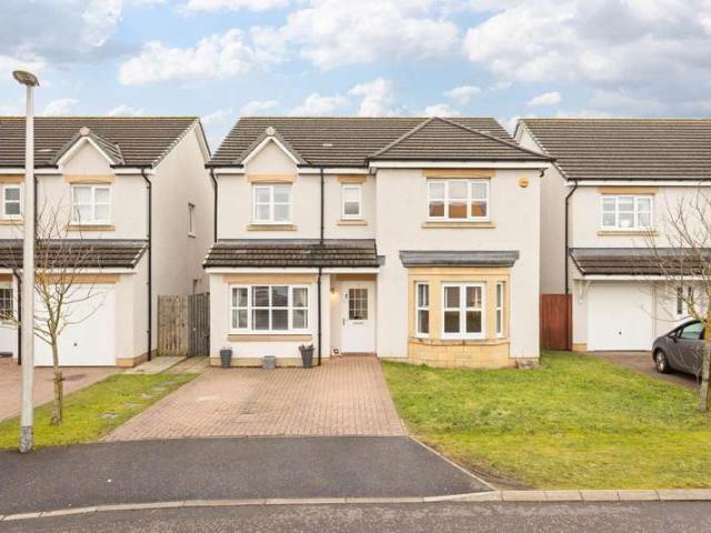 Farm for sale in Bathgate, Scotland