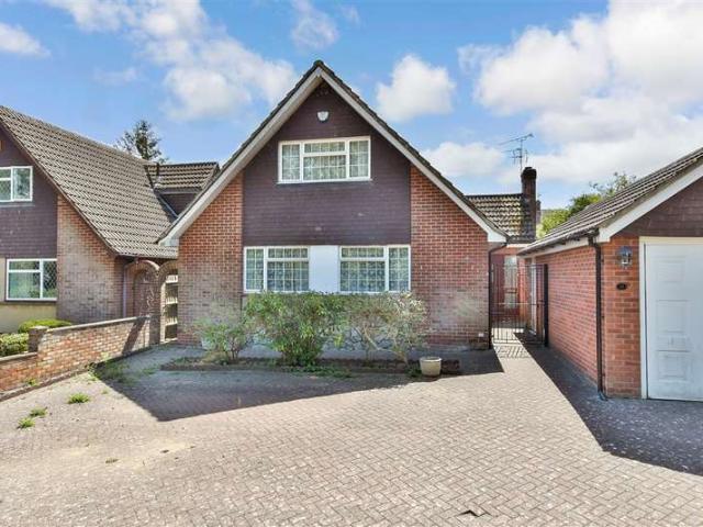 Farm for sale in Strood