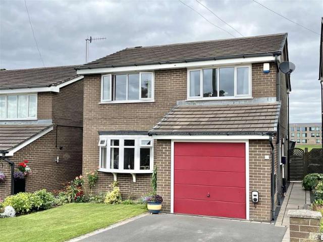 Farm for sale in Woolley, Charlesworth