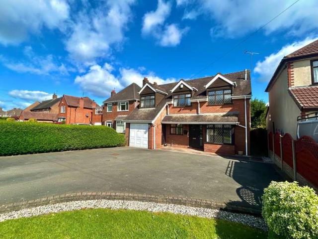 Farm for sale in Swan Village, Coseley
