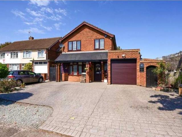 Farm for sale in Ashford, Spelthorne
