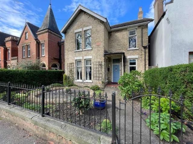 Farm for sale in Avenues, Hull