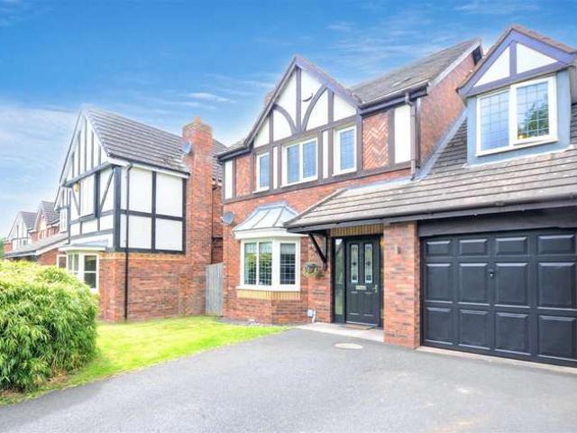 Farm for sale in Stone, Baswich