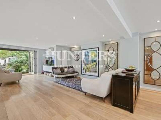 Farm for sale in London Borough of Barnet, Greater London