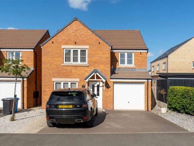 Farm for sale in Priors Hall Park, Weldon