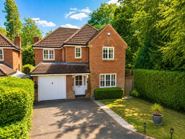 Farm for sale in Fretherne, Hertfordshire