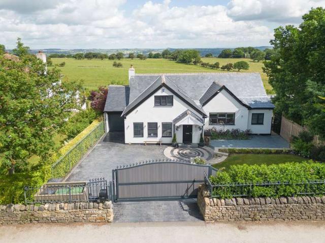 Farm for sale in Bramhope, West Yorkshire
