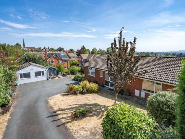 Farm for sale in Barnard's Green, Forthampton