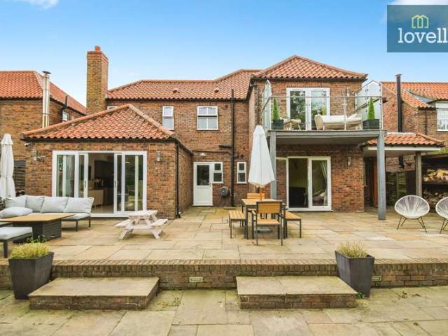 Farm for sale in Barnoldby Le Beck, North East Lincolnshire