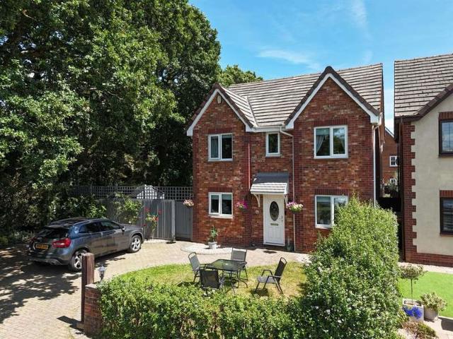 Farm for sale in Coedkernew, Wales