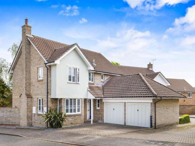 Farm for sale in Church End, Duton Hill