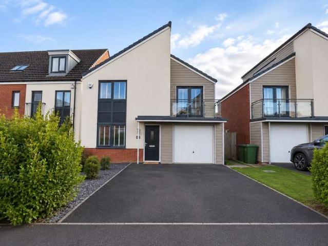 Farm for sale in Elmwood Park, Newcastle upon Tyne