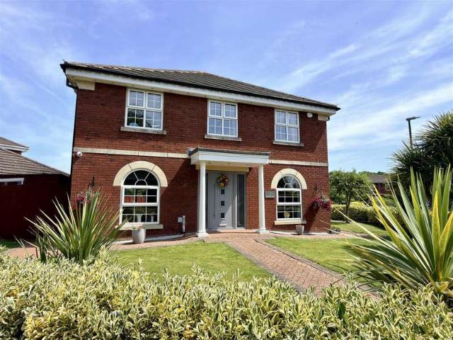 Farm for sale in Cypress Point, Fylde
