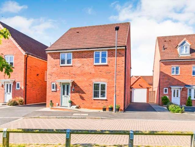 Farm for sale in Dines Green, Worcestershire