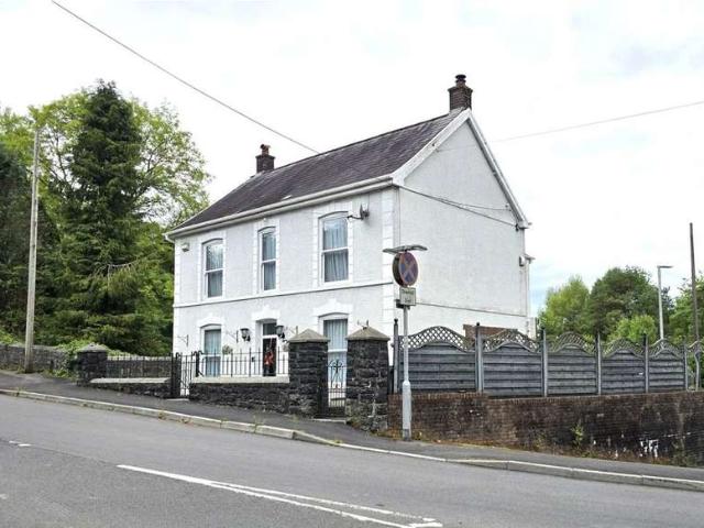 Farm for sale in Cae'r Lan, Wales