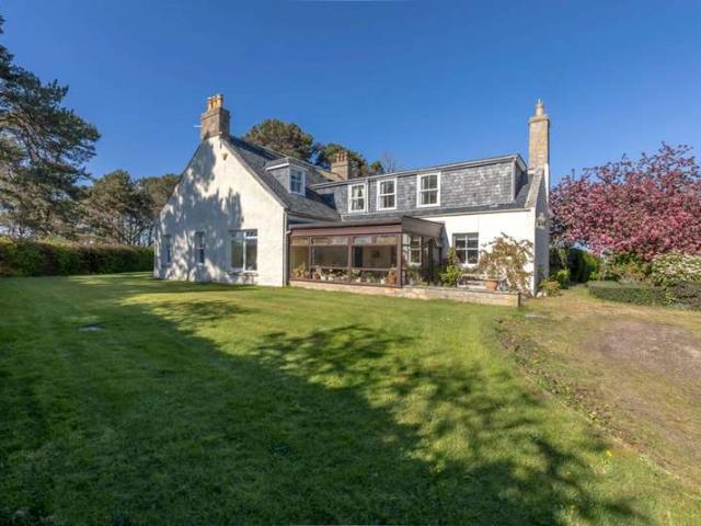 Farm for sale in Kinloss, Scotland