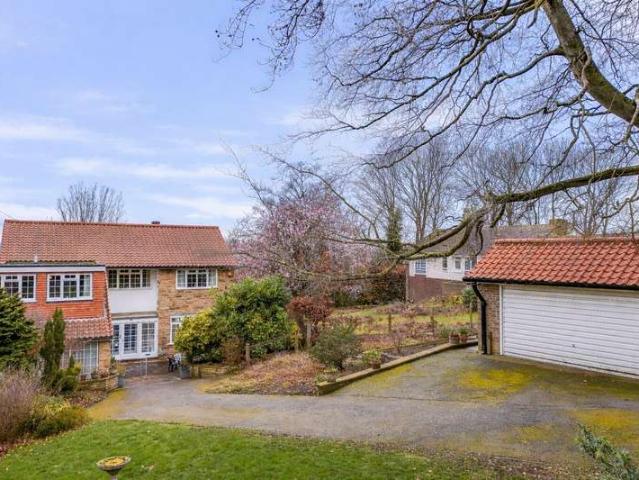 Farm for sale in Woolgreaves, West Yorkshire