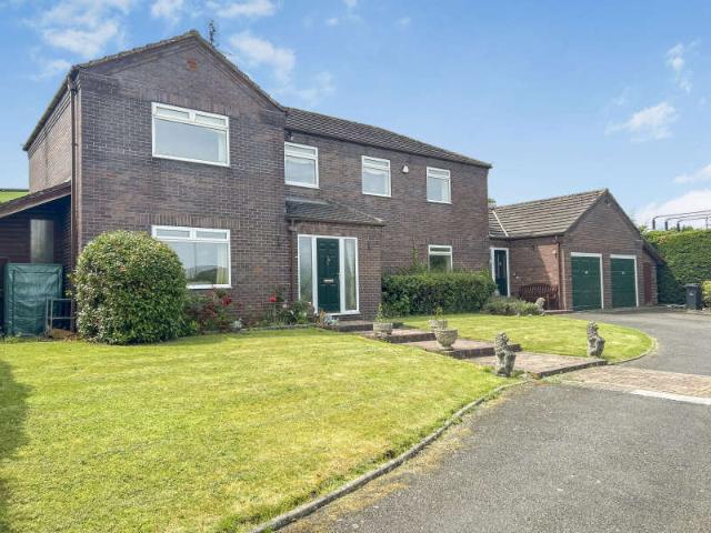 Farm for sale in Knighton