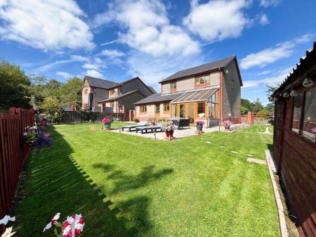 Farm for sale in Hirwaun, Wales