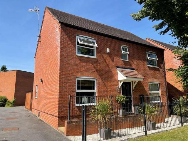 Farm for sale in Alderminster, Warwickshire