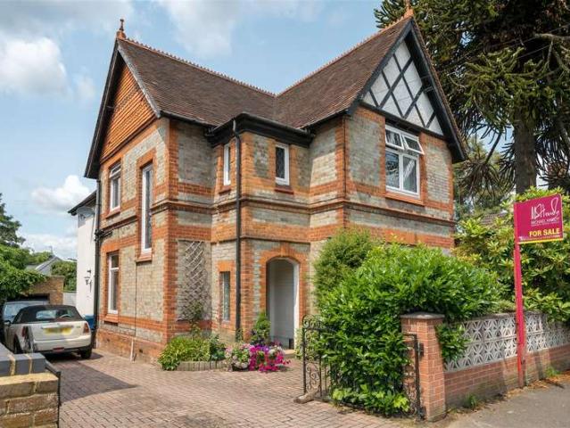 Farm for sale in Buckler's Park, Crowthorne