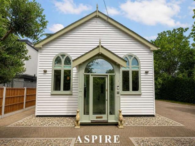 Farm for sale in Thundersley, Essex