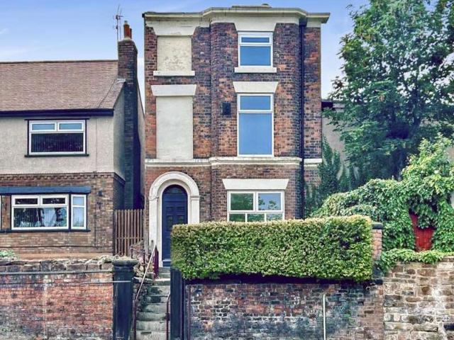 Farm for sale in Egerton Park, Birkenhead