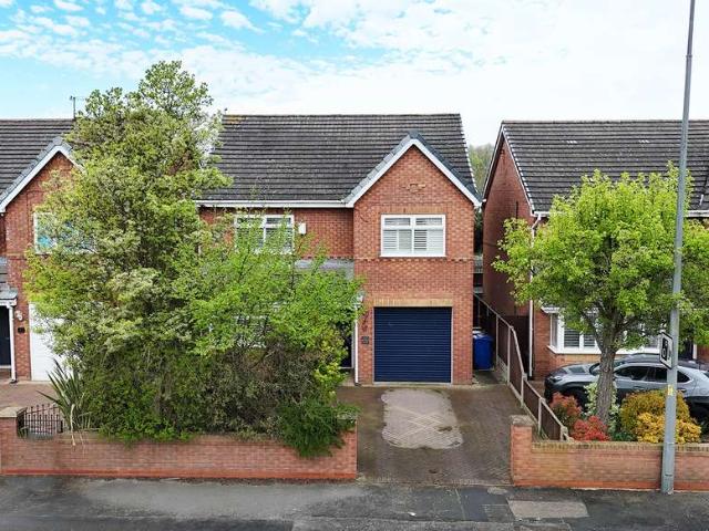 Farm for sale in Stubshaw Cross, Wigan