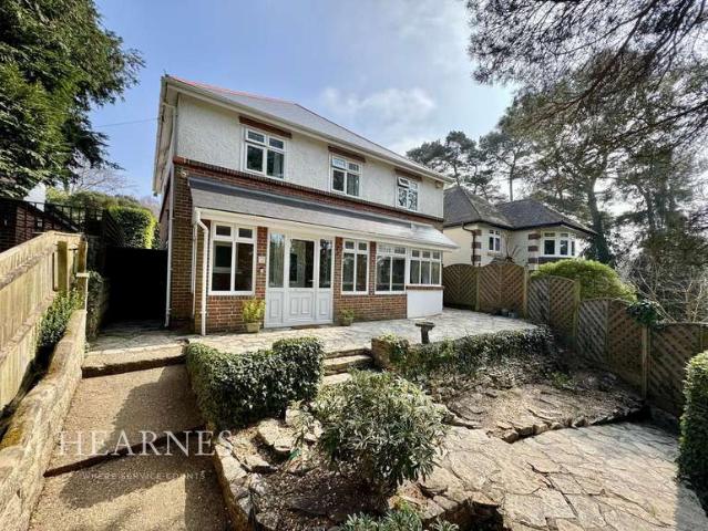 Farm for sale in Queens Park, Bournemouth