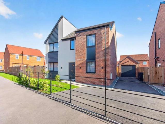 Farm for sale in High Field, York